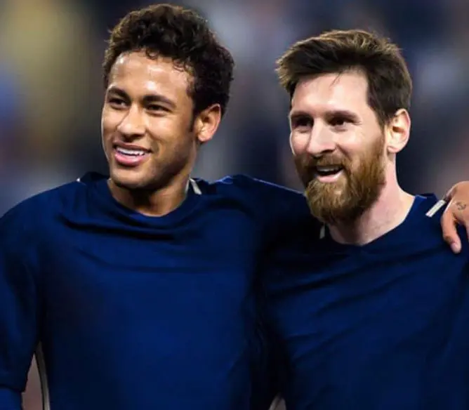 Neymar custa mais que Messi e gera dívida milionária no Santos