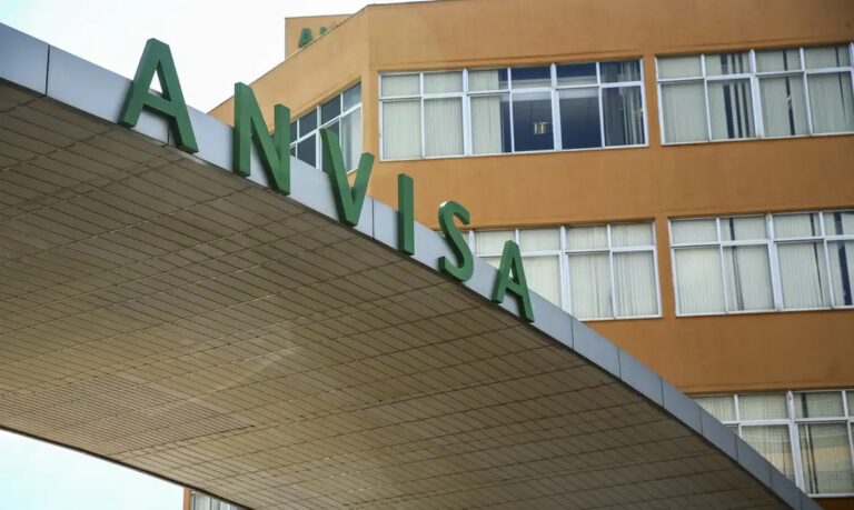 Anvisa suspende venda de fármacos manipulados irregulares