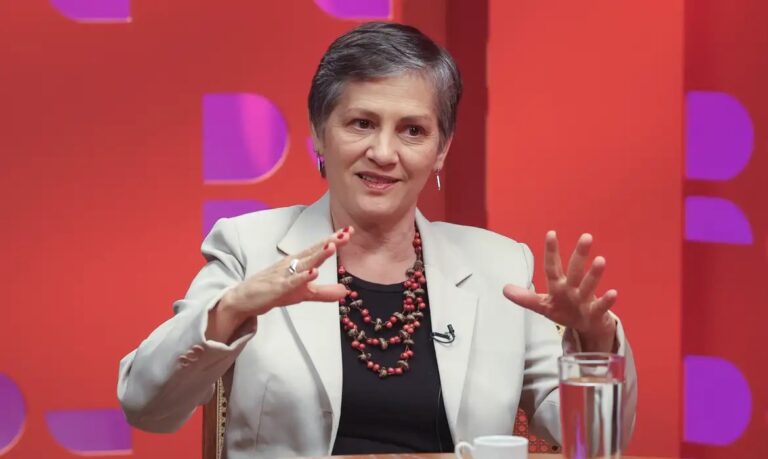 Heloísa Vilella agredida na Câmara; Fenaj e SJPDF repudiam