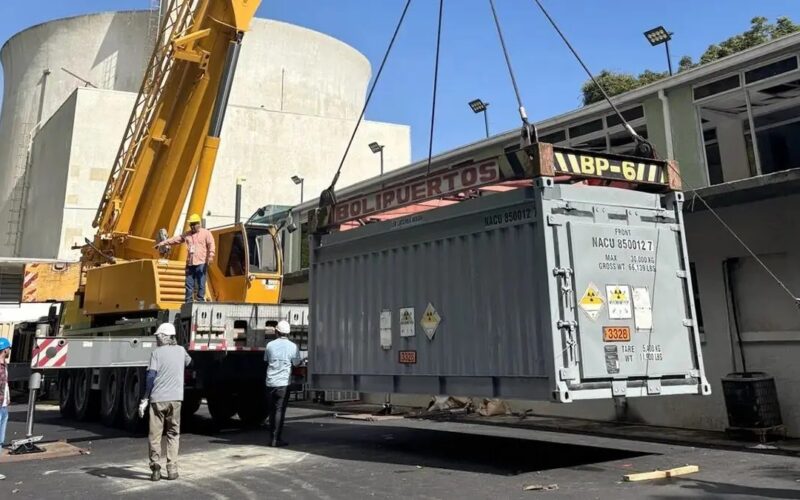 EUA extrai urânio de reator nuclear na Venezuela