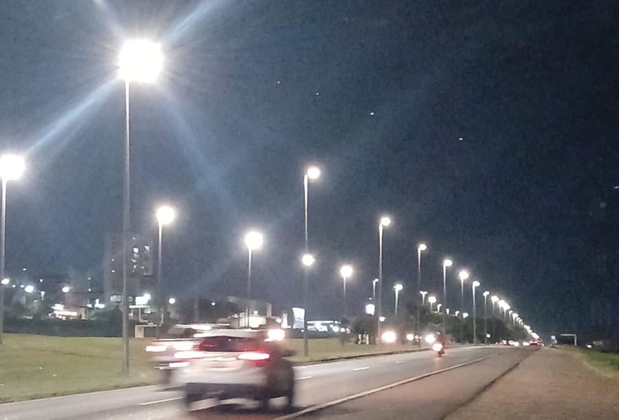 Força-tarefa do GDF leva melhorias na iluminação a Samambaia
