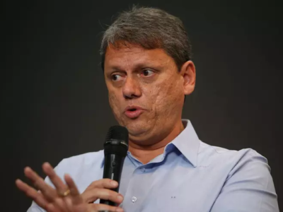 Tarcísio: SP avançou sem apoio do governo federal