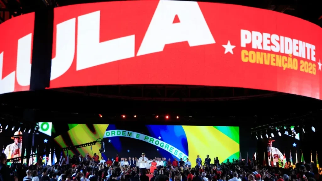 Convenção de Lula: criatividade e moda marcam presença