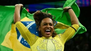 Rebeca Andrade faz melhor nota do mundo no salto em 2026