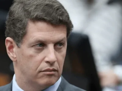 Salles confirma troca de suplente no Novo para o Senado
