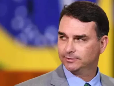 Denunciante muda versão sobre acusação a vice de Flávio