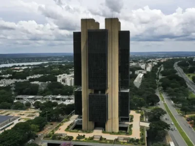 BC multa Banco Genial em R$ 21,6 mi e inabilita CEO